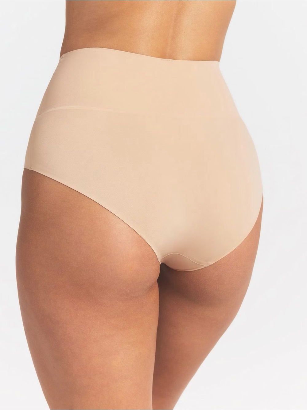 SKIMS High-Waist Seamless Briefs in Nude
